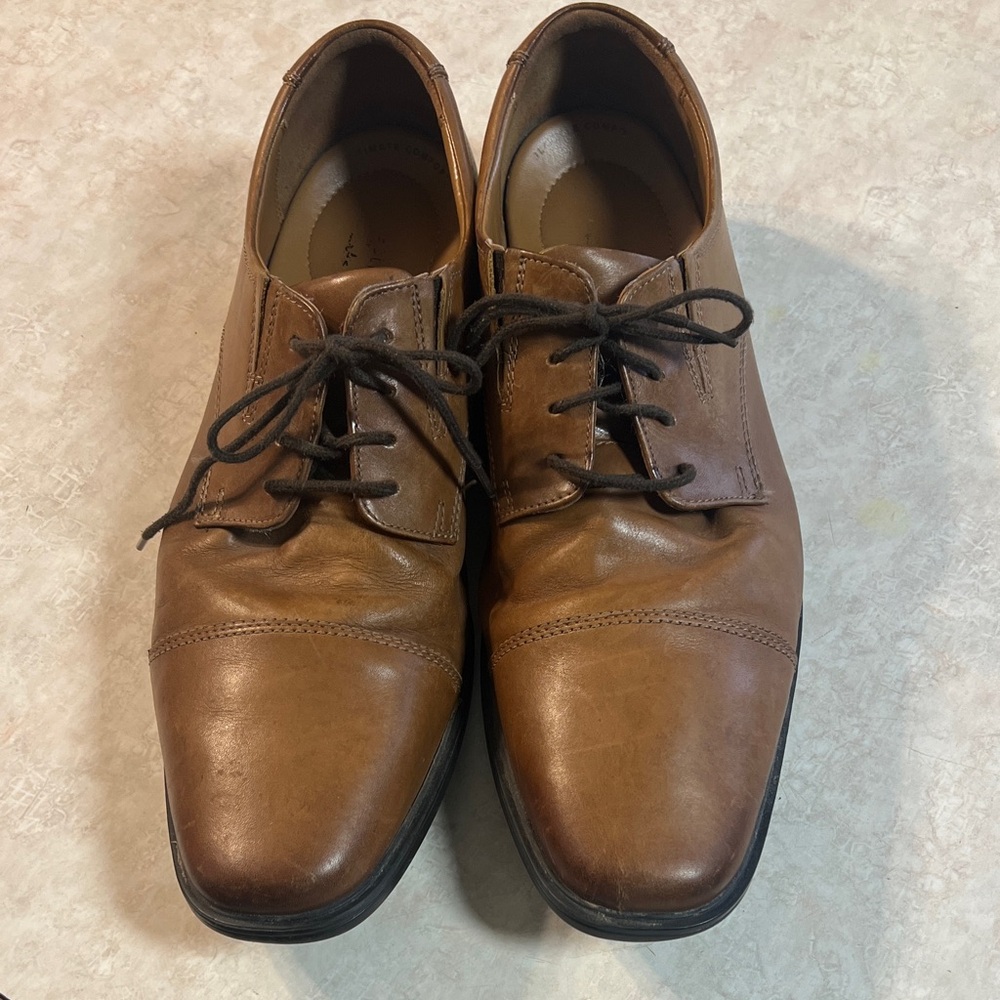 Men's Brown Leather Clarks Dress Shoes